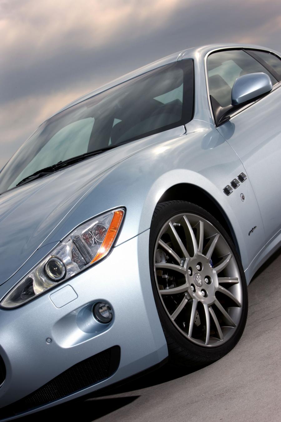  Maserati GranTurismo S Automatic 2009 года  (фото 45 из 86)